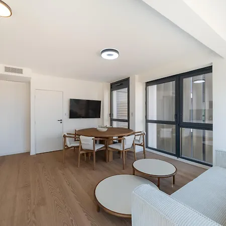 Charming Iii 2br Monaco *