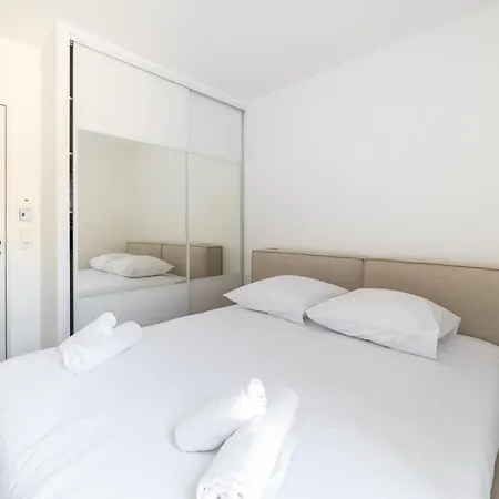 Charming Iii 2br Monaco